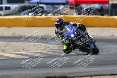 media/Apr-10-2022-SoCal Trackdays (Sun) [[f104b12566]]/Turn 2 (1135am)/